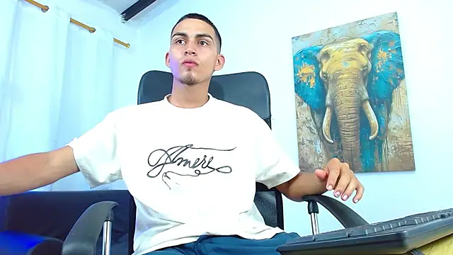 lucass_18 Webcam show