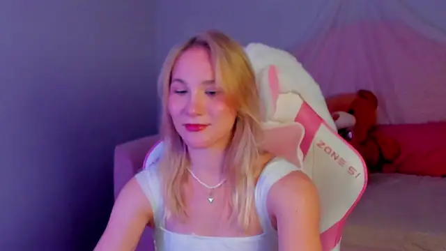 ElaraVoltage – Naživo XXX chat