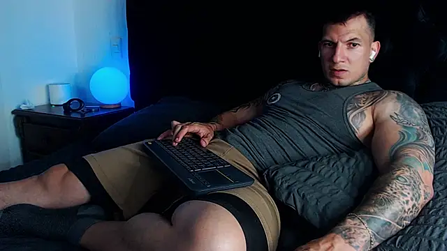 Shane_Clay Live XXX-Chat