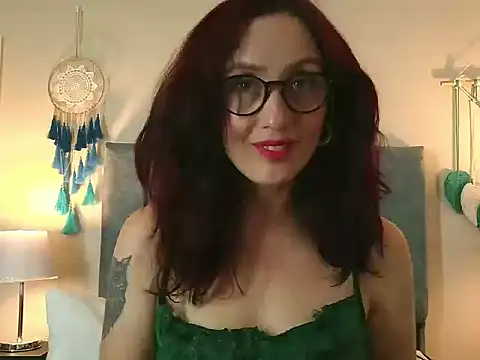 IberianMoonMK 现场XXX聊天