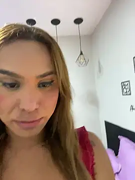 Show de Jullyanaximeness na webcam
