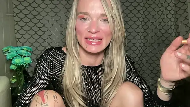 vinique99 Live XXX-Chat