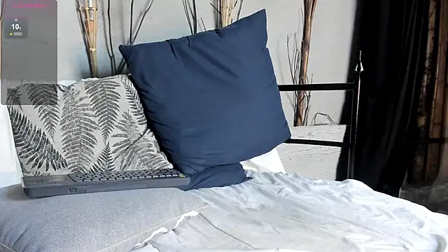 LukeCrews webcam show