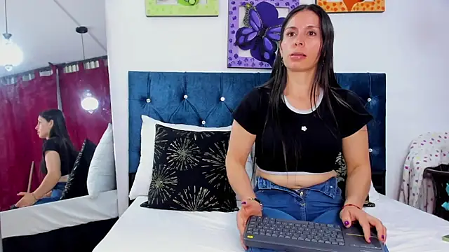 Atenis_thompson Live XXX Chat