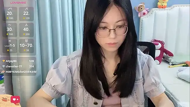 Luna-666 লাইভ XXX চ্যাট