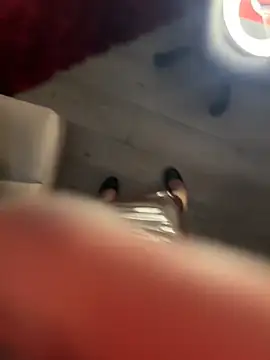 دردشة i_am_nina_ الجنسية المباشرة