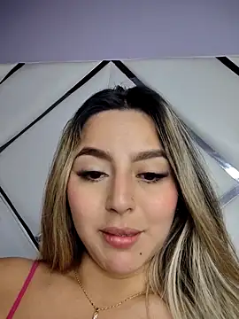 Chat XXX en directo de CelesteBlaze_