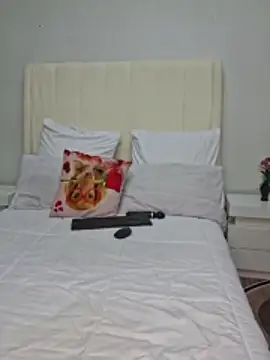 ELAINE_xXxX লাইভ XXX চ্যাট