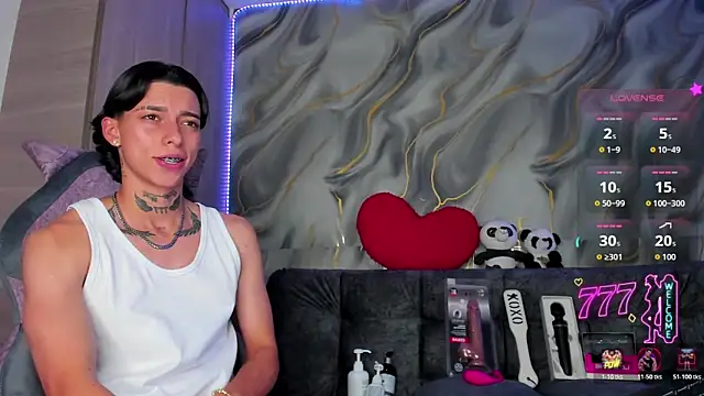 AmberAdams_ 现场XXX聊天