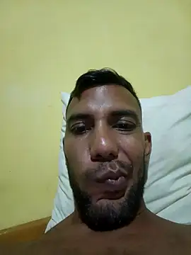 UnreadyChutzpa Chat XXX live