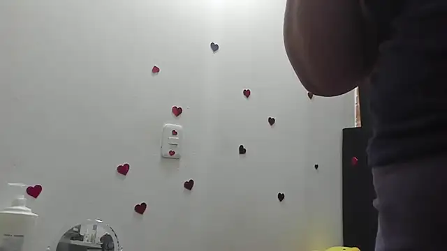 Evaaross_2345's Live XXX Chat