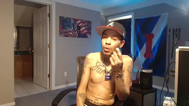 Michigan9000 Chat XXX live