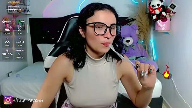 Ninna_ravenn live XXX chat