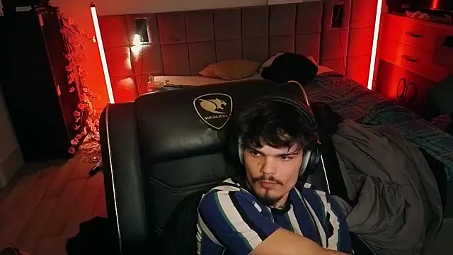 JordanShown Live XXX chat