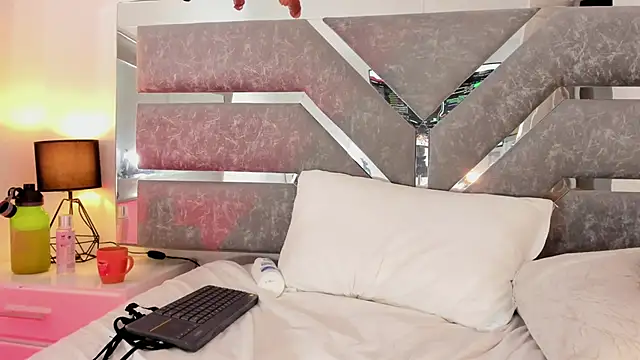 XXX chat uživo modela Slut_Milf_