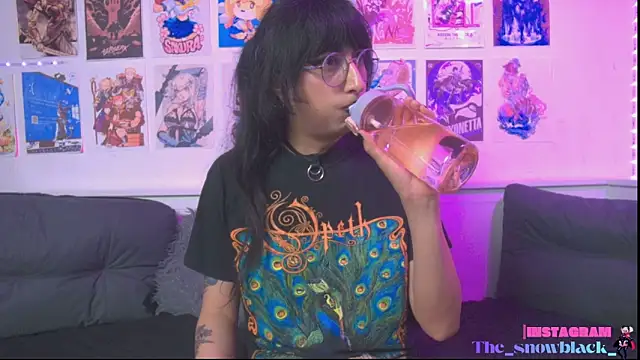snowblack_'s Webcam Show