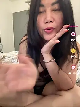 ThaiLady77 Pertunjukan Webcam