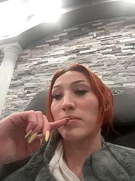 Chat +18 de ThornsandHoney ao vivo