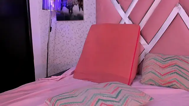 ninameduxx Chat XXX live