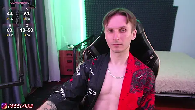 F666LAME Live XXX Chat