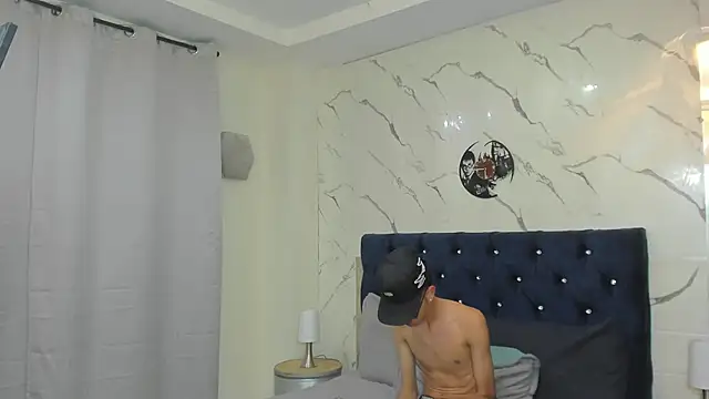 asher_lux Webcam Show