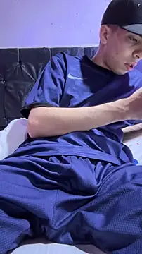 michaell_twinkk's Webcam Show