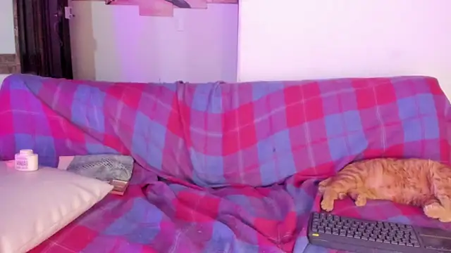 Nikki__uwu Adlı Modelin Canlı XXX Sohbeti