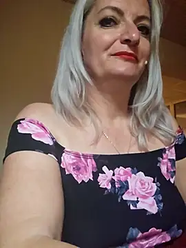 LadyTouch's Live XXX Chat