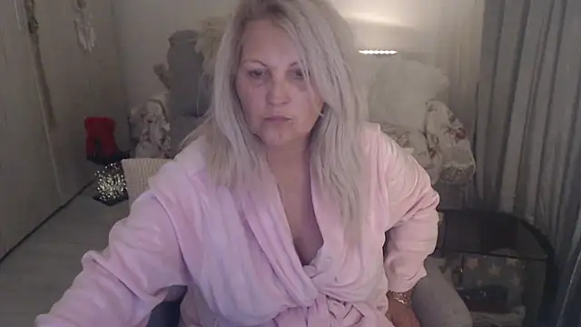 Živý XXX chat Divineblond