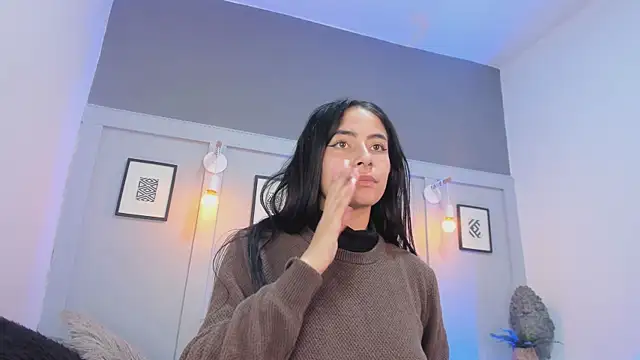 Czat XXX na żywo – Ivyy_sweet_