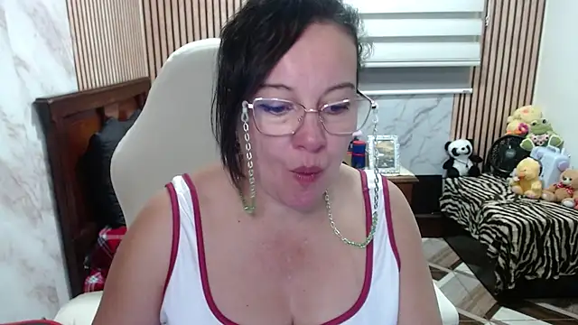 Sonialorens_'s Webcam Show