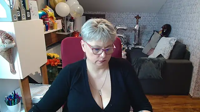 bigtits4you 现场XXX聊天