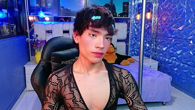 AlecciaNova 网络视讯表演