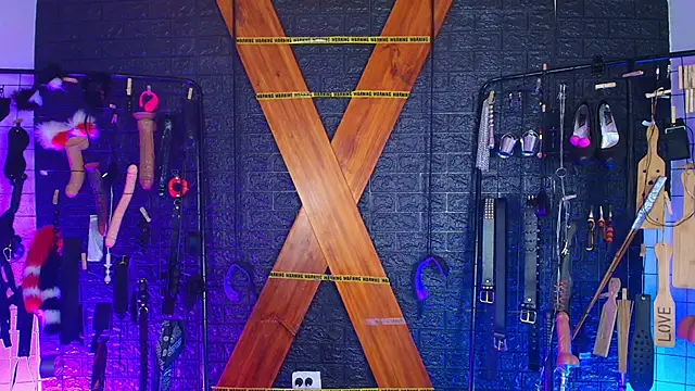 Mistress_lexi_bdsm Show Webcam