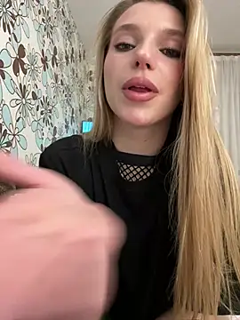 Вебкам-шоу adel_secret