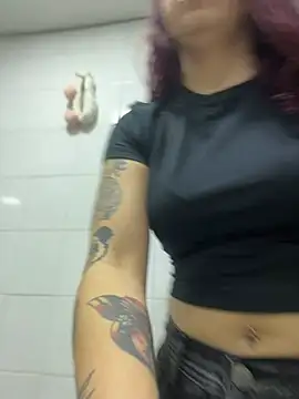 RojitasTeaseX_ Adlı Modelin Canlı XXX Sohbeti