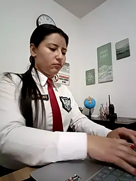 Queen_linda1's Live XXX Chat