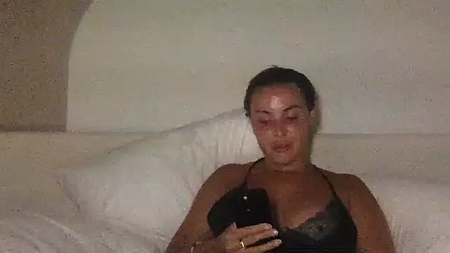 Selenaox webkamerás műsora