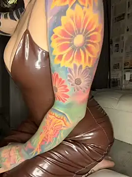 i_am_nina_'s Live XXX Chat