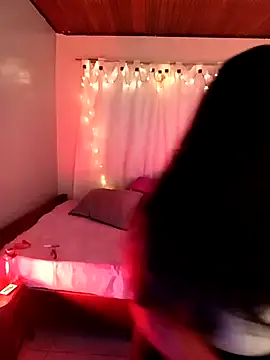 ROUSSE_SINCLAIR élő XXX-chatje