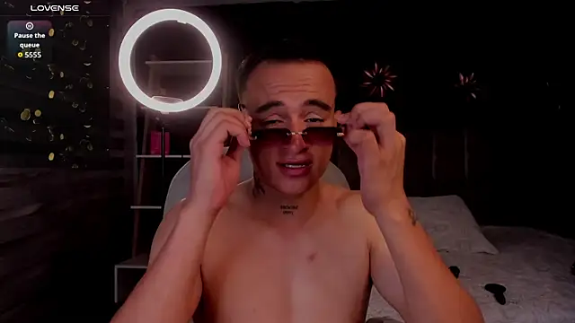 Chat +18 de LiamDeep ao vivo