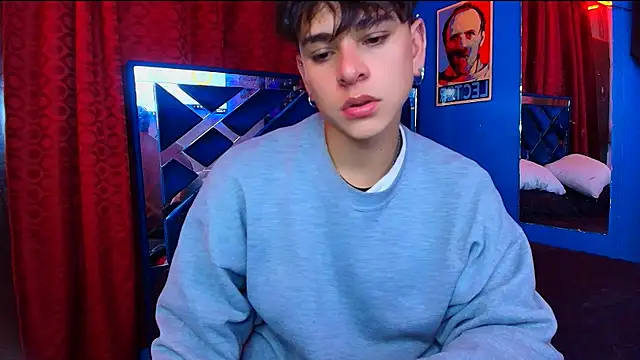 Luke_Howland Live XXX-Chat