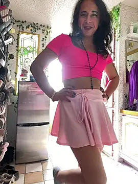 TranSexualJade95 Adlı Modelin Canlı XXX Sohbeti