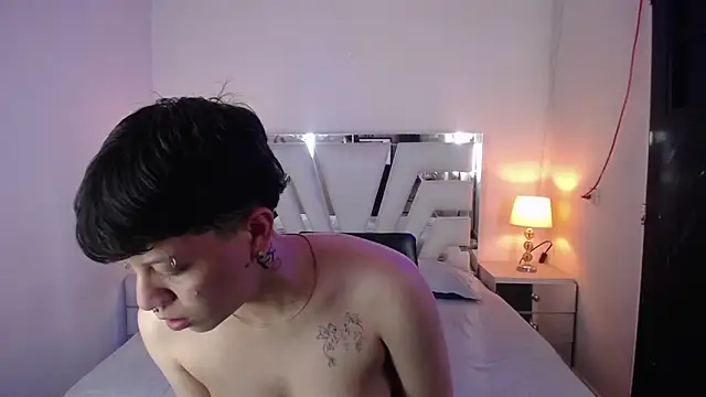 Asher_addamss_'s Webcam Show