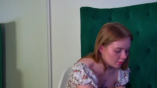 Chat XXX Live ElinaVale