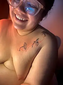 Chat XXX ao vivo de CurlyMilf_Vannexxxa