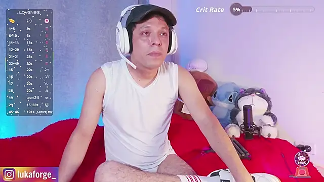 Онлайн чат XXX Lukaforge