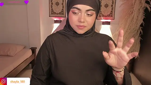 shayla_18 Pertunjukan Webcam