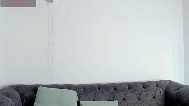 Dimitri_Bass live XXX chat