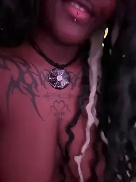 Nyla_xox Webcamshow